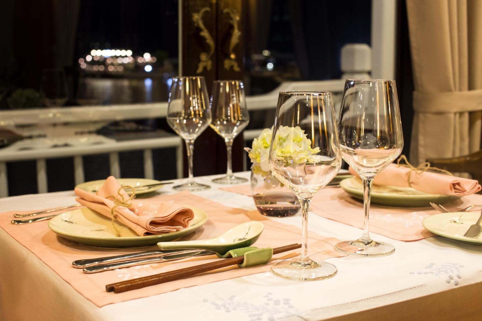 Hera Grand Luxury Cruise ها لونغ المظهر الخارجي الصورة