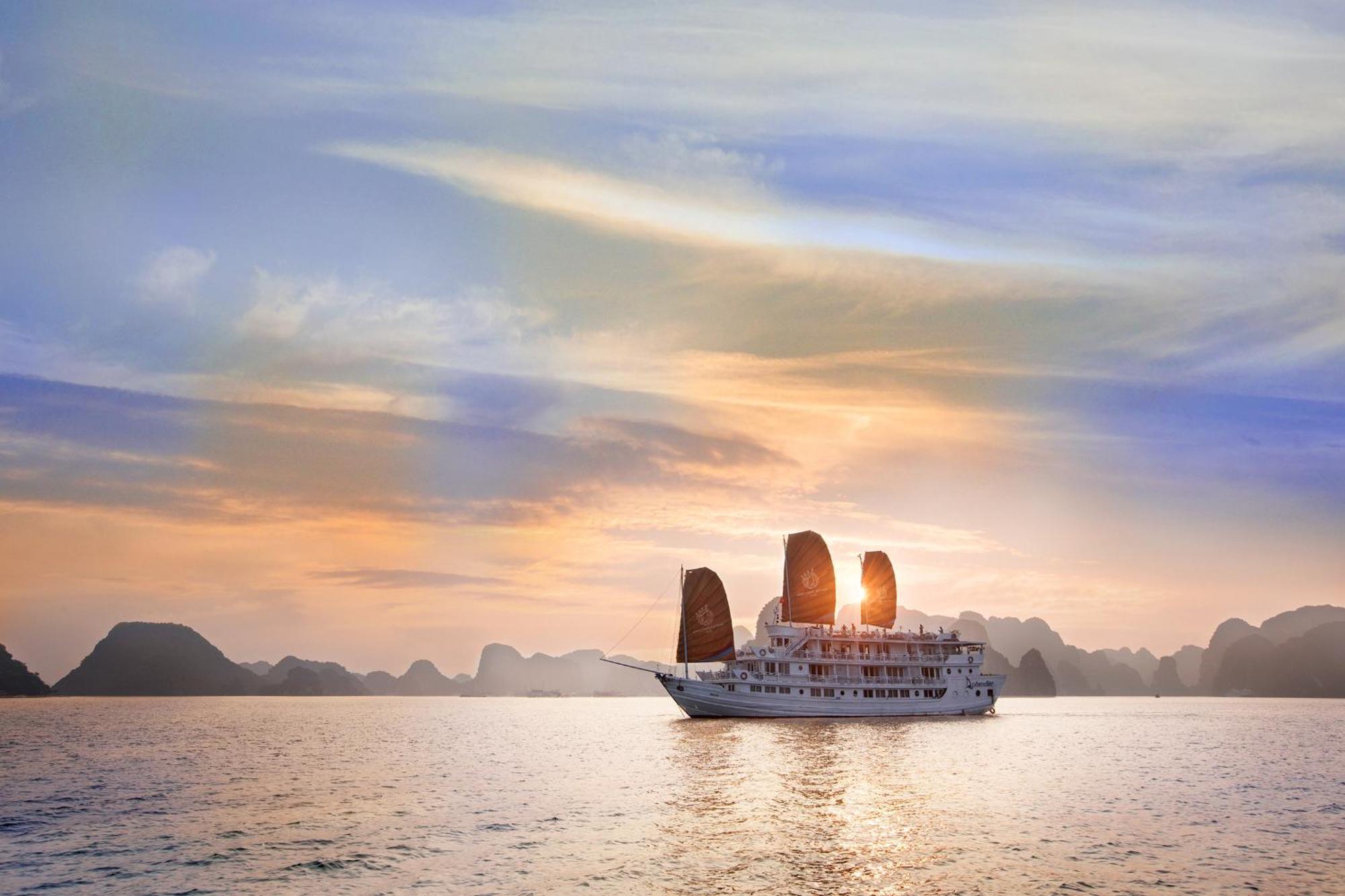 Hera Grand Luxury Cruise ها لونغ المظهر الخارجي الصورة